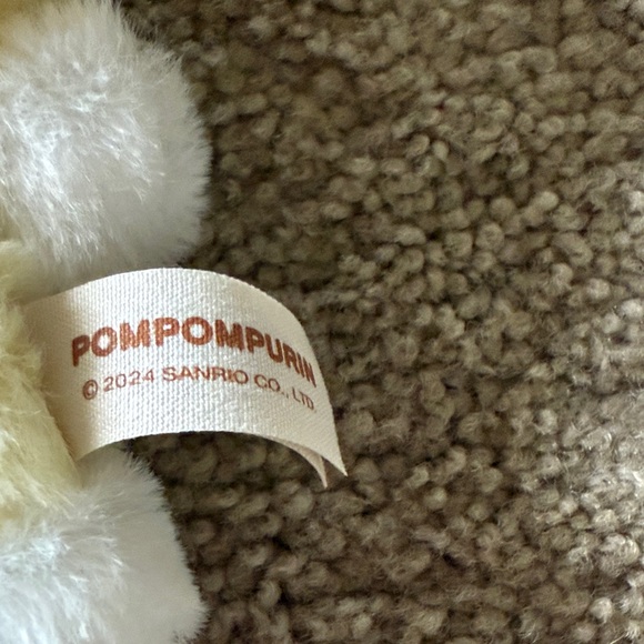Sanrio Pompompurin Fuzzy Plush Keychain - Picture 6 of 12